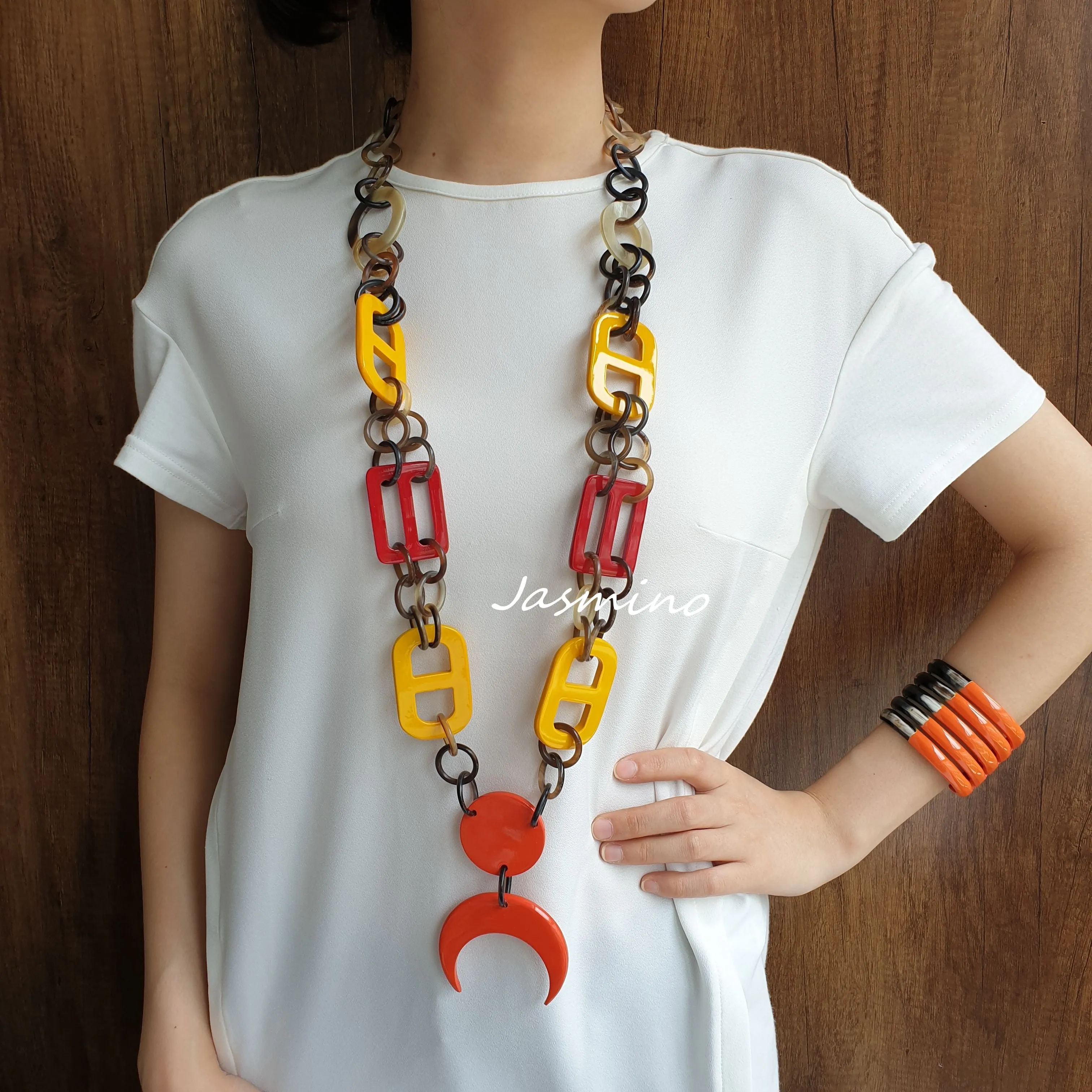 Breathtaking Trendy Necklace J18159, Made by Buffalo Horn and Lacquer