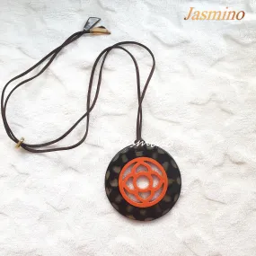 Circular Handmade Pendant J17762, Made by Buffalo Horn and Lacquer