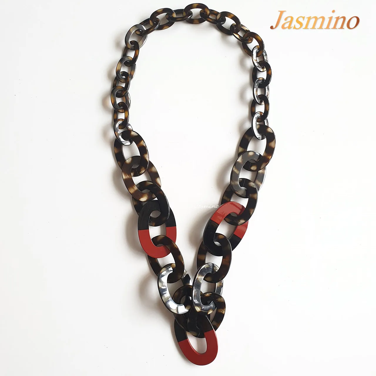 Elegant Handmade Necklace J17497, Made by Buffalo Horn and Lacquer