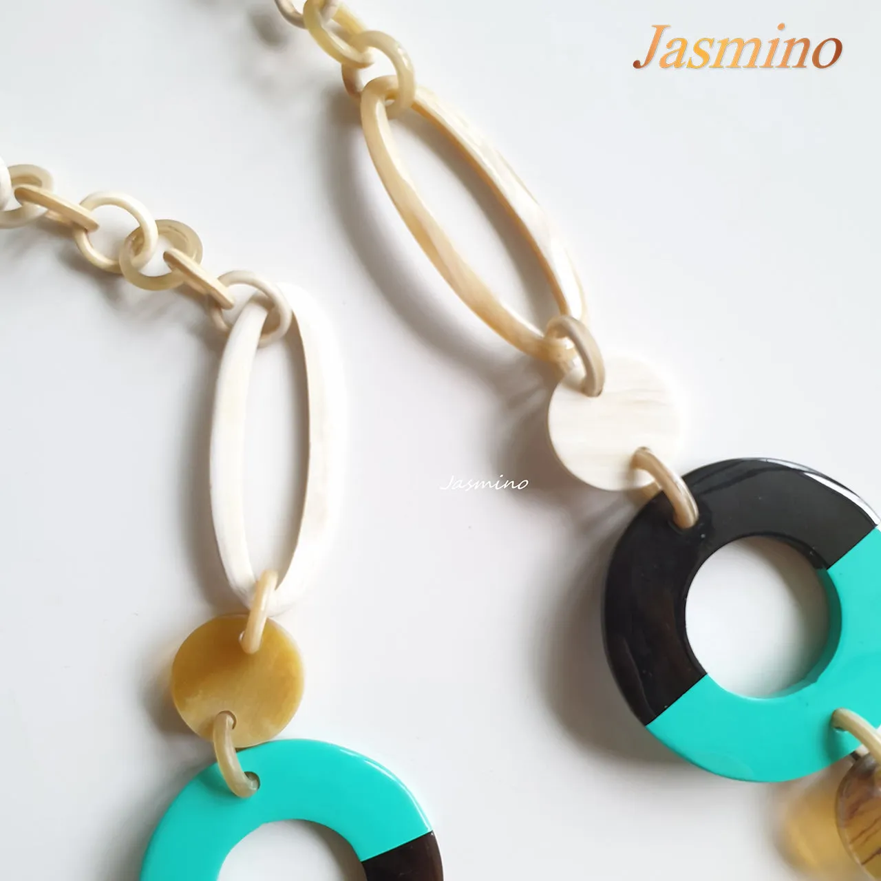 Elegant Handmade Necklace J17586, Made by Horn and Lacquer
