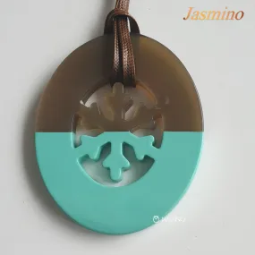 Elegant Handmade Pendant J17404, Buffalo Horn Product from Vietnam