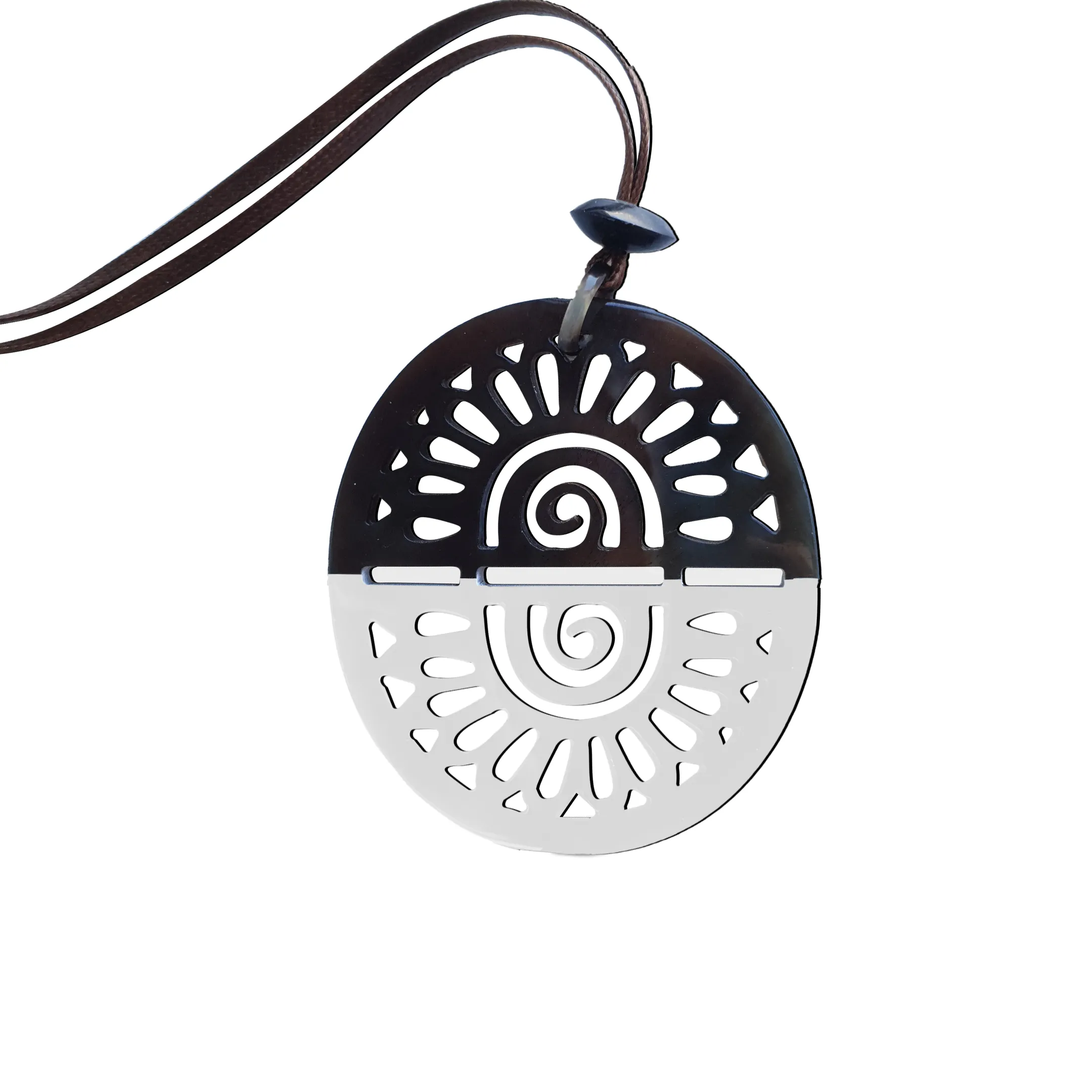 Elegant Handmade Pendant J17869, Buffalo Horn  and Lacquer Product from Vietnam