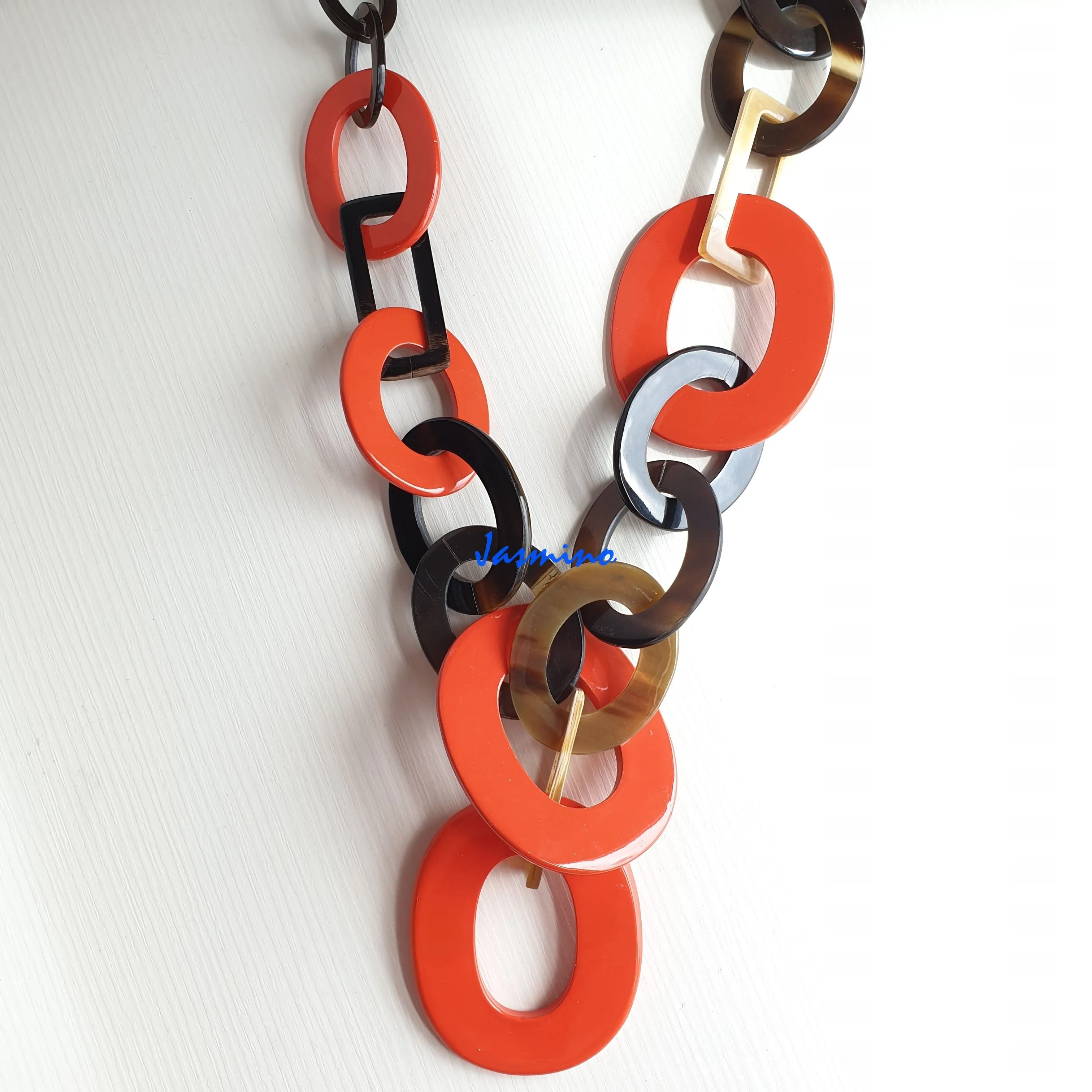 Natural Handmade Jewelry J17919, Made by Natural Buffalo Horn and Lacquer