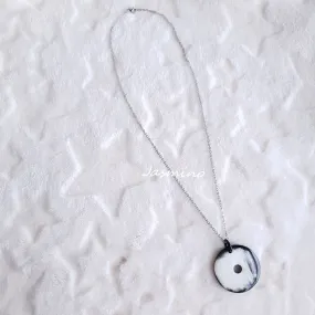 Natural Handmade Jewelry J17934, Made by Horn and Lacquer