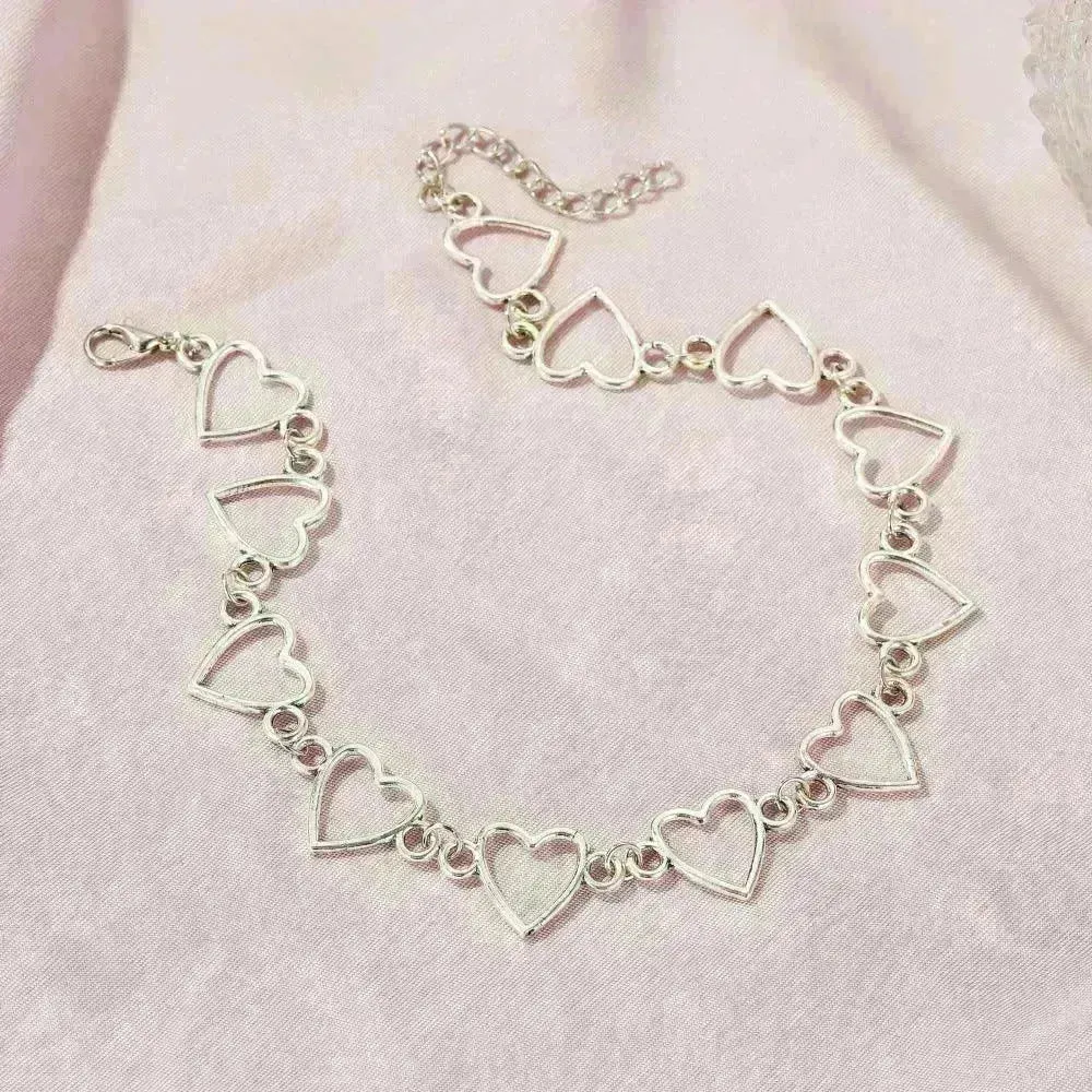 Simple Hollow Heart Temperament Peach Heart Clavicle Chain Necklace for Women