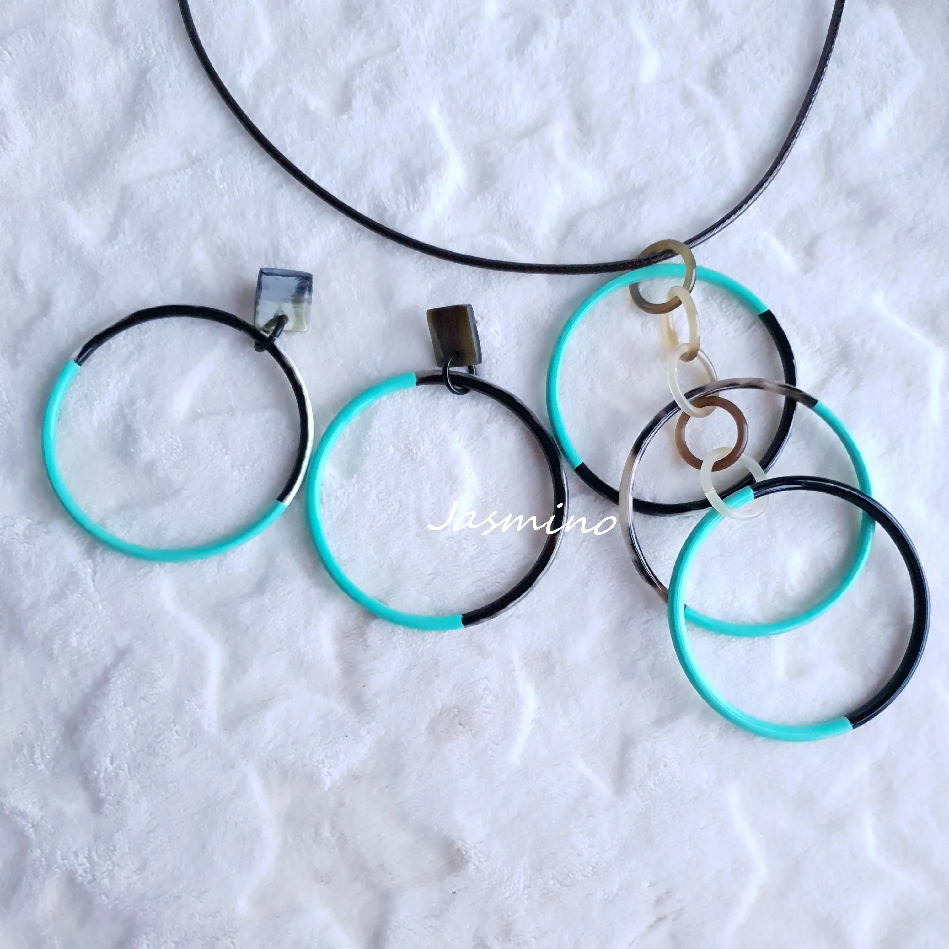 Trendy Handmade Necklace J17939, Source as Natural Buffalo Horn
