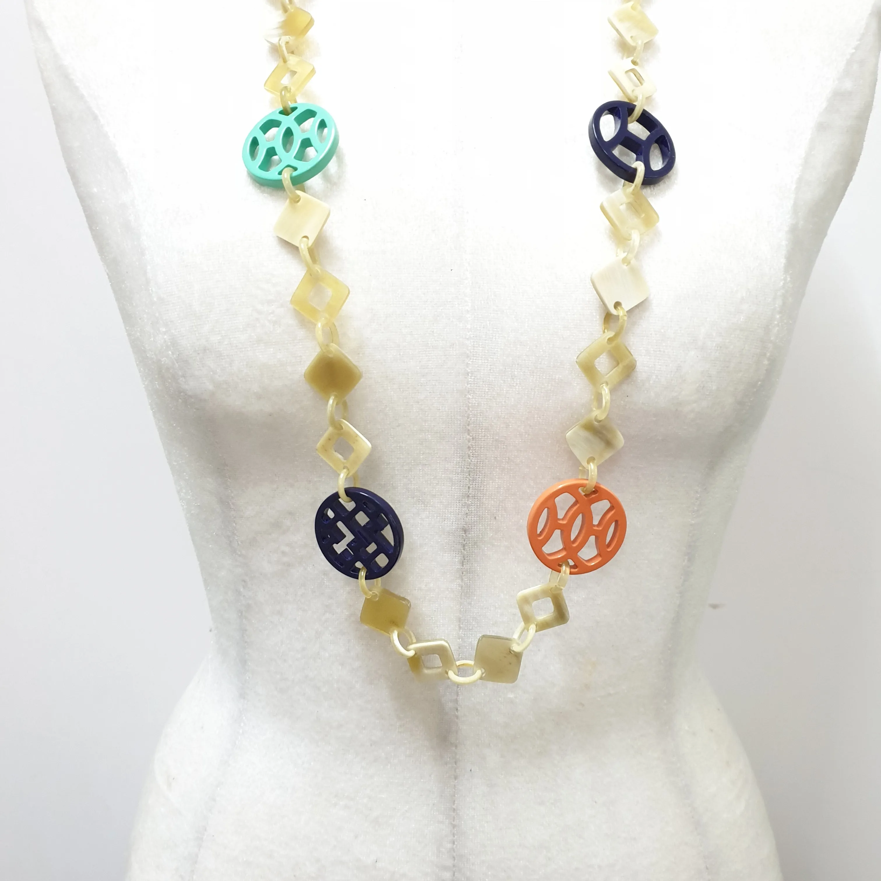 Trendy Handmade Necklace J18221, Made by Buffalo Horn and Lacquer