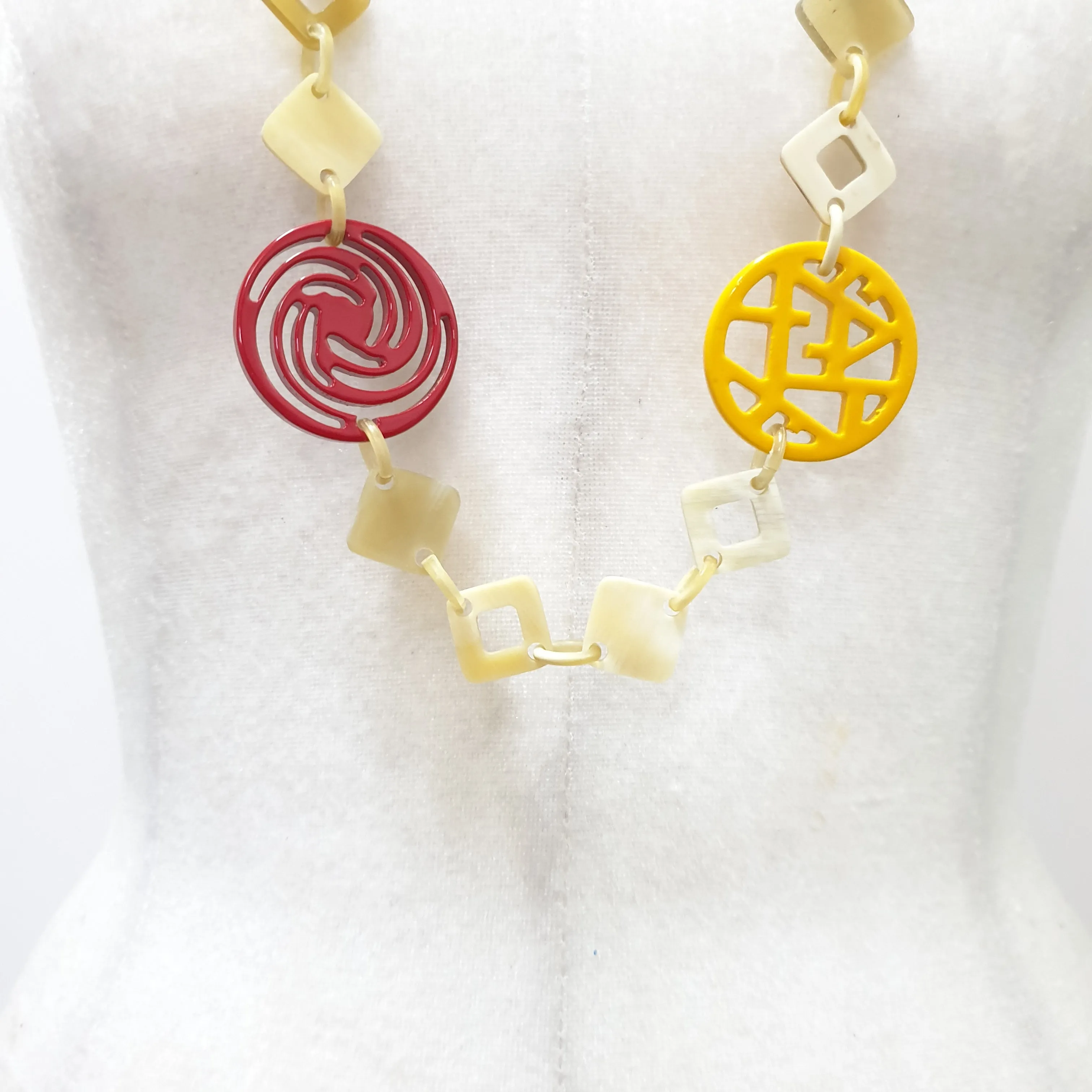 Trendy Handmade Necklace J18221, Made by Buffalo Horn and Lacquer