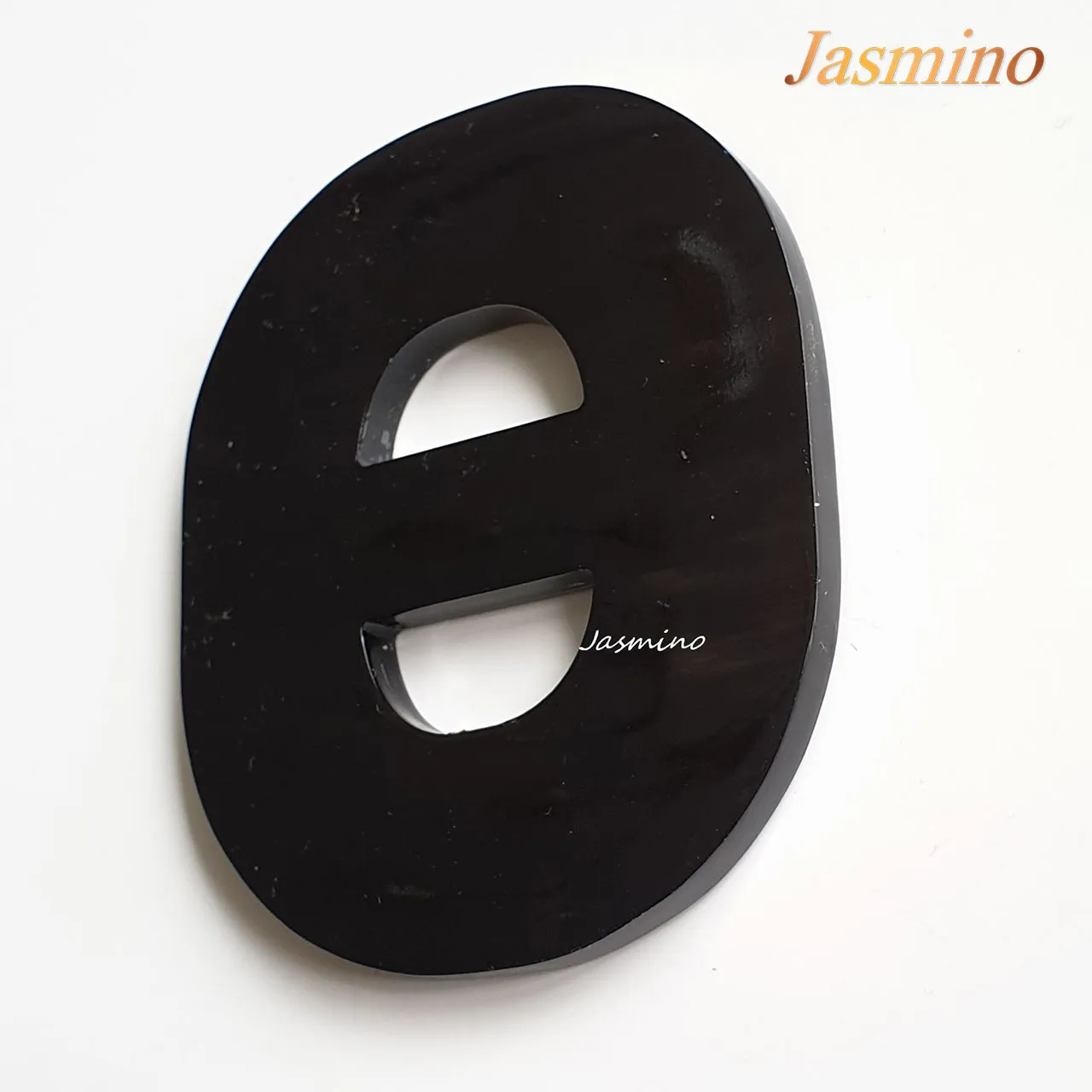Unique Natural Pendant J17451, Handmade Buffalo Horn Product from Vietnam